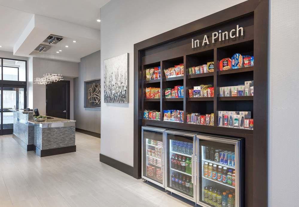 Towneplace Suites By Marriott Boston Logan Airport/Chelsea Bagian luar foto