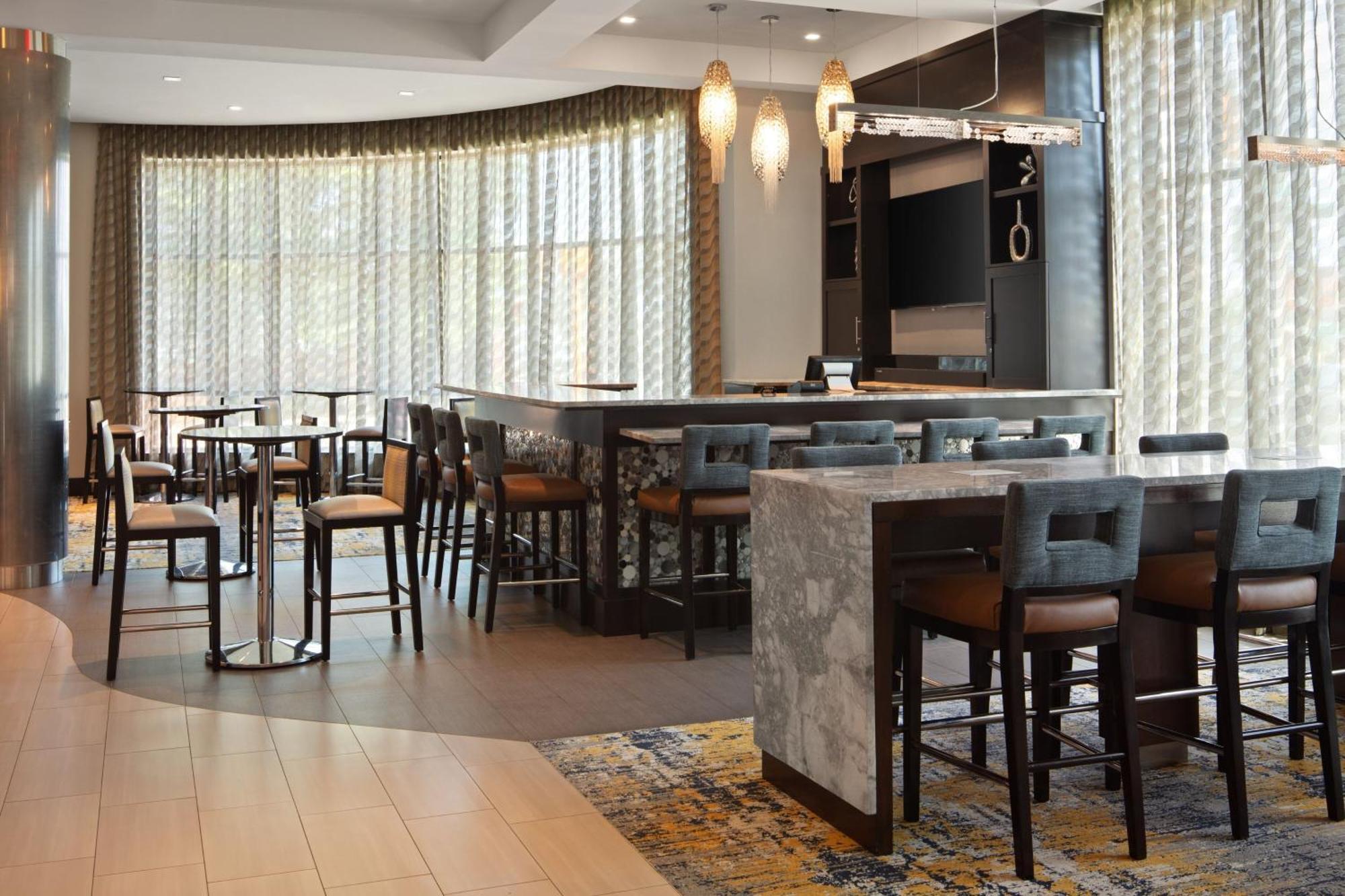 Towneplace Suites By Marriott Boston Logan Airport/Chelsea Bagian luar foto
