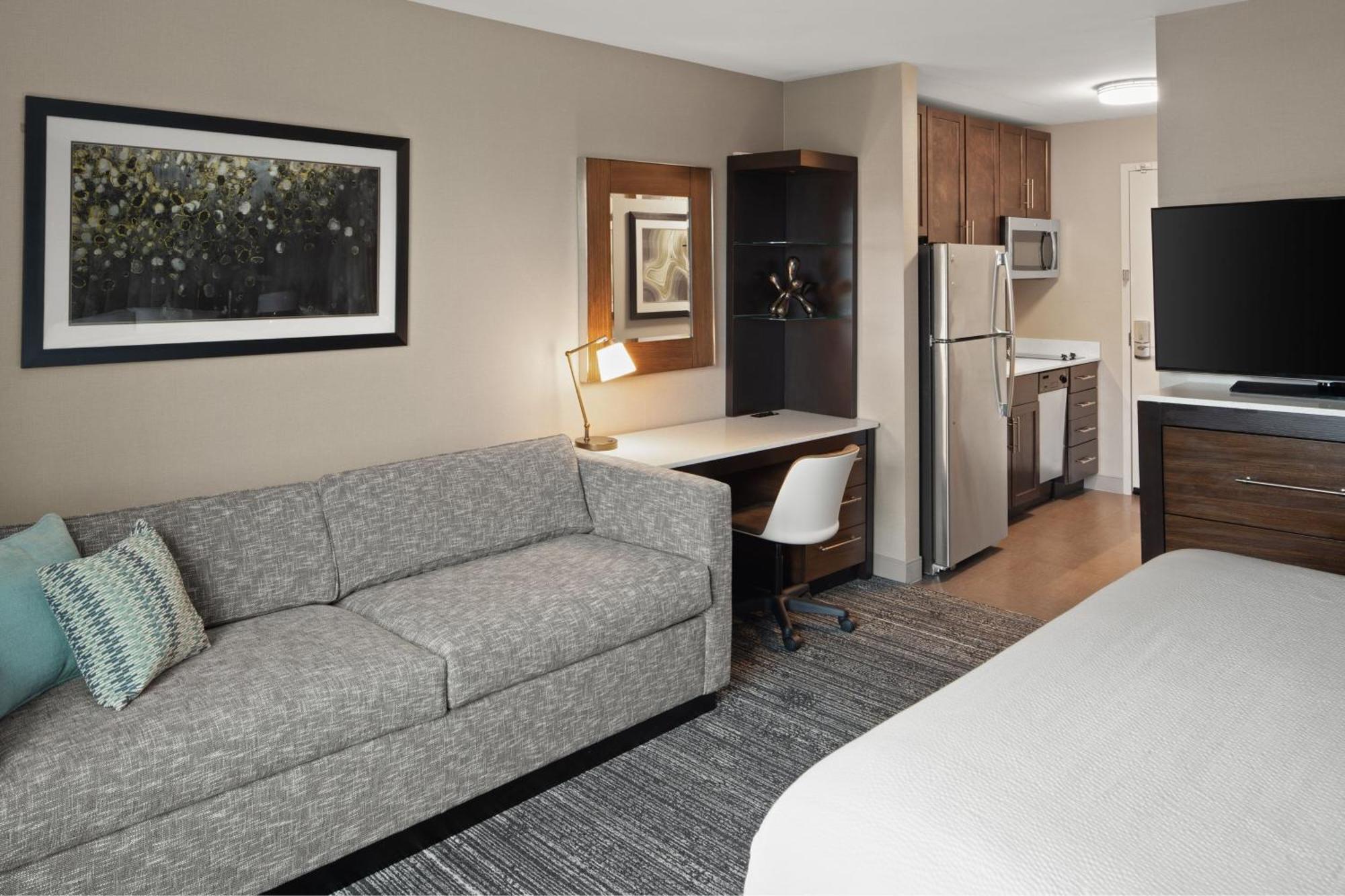 Towneplace Suites By Marriott Boston Logan Airport/Chelsea Bagian luar foto